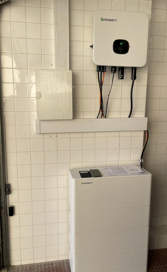 Image showcasing Full Off-Grid System Sizing Calculator | SolarMathLab